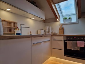 Fridge, oven, stovetop, coffee/tea maker - Vacation apartment Kuschelzeit Pfronten Allgäu 2-3 persons 33 m² (Pfronten)