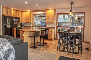 Fridge, microwave, oven, stovetop - Chapel Haus by Hauserman Rental Group (Tahoe City)