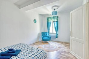 2 bedrooms