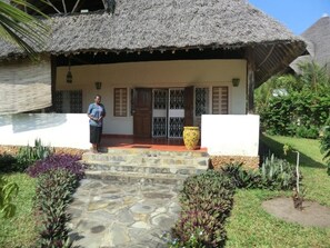 Exterior - Villa African Dream in Marula Park with chef, 4 min to the beach (Diani Beach)