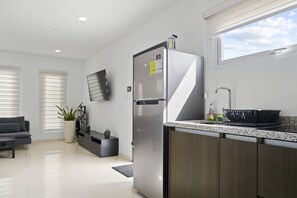 Interior - Large, Modern apartment with pool in exclusive Malmok/Arashi area, near beach. (Noord)