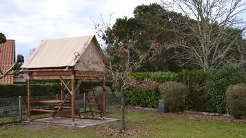 Enceinte de lâhĂ©bergement