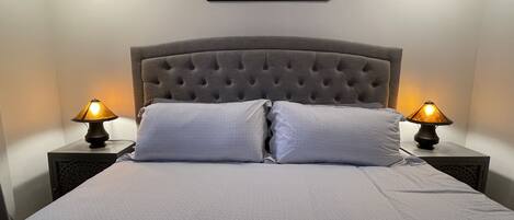 1 室のベッドルーム、WiFi (無料)、ベッドシーツ