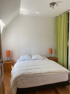 2 bedrooms, travel crib, free WiFi - Beautiful 6-person apartment (Espinchal)