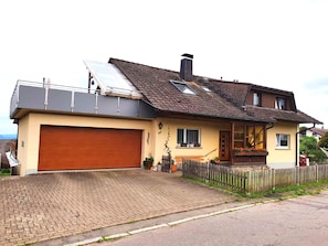 Apartment | Exterior - Elegante Ferienwohnung im Schwarzwald, Gorwihl (Goerwihl)