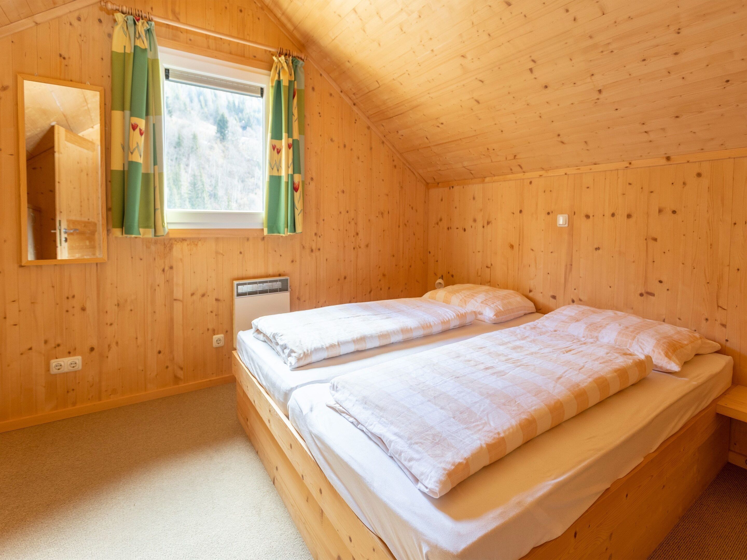 Chalet | 2 bedrooms, bed sheets