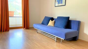Apartment | 1 bedroom, individually furnished, bed sheets