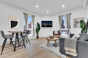 Deluxe Apartment | Living area | TV, Netflix, streaming services
