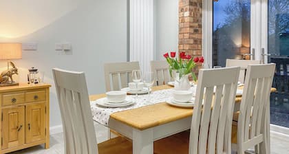 3 bedroom accommodation in Rugby