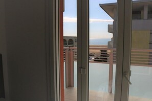 Appartamento, 2 camere da letto, balcone, vista oceano | Balcone