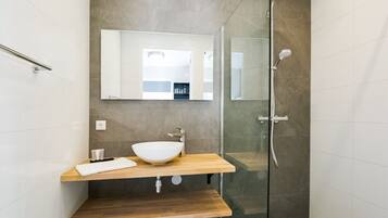 Apartment | Bathroom