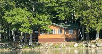 Modern Lake House, On Big Lake ! Fishing Swimming Boating !