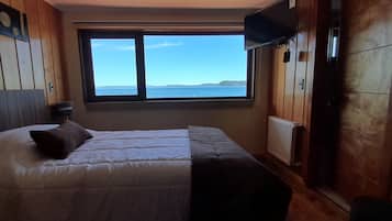 Habitación individual | Ropa de cama de alta calidad y caja de seguridad en la habitación