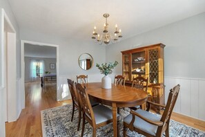 Dining - Lenox Grand Colonial with Pool by Evergreen Home (Lenox)