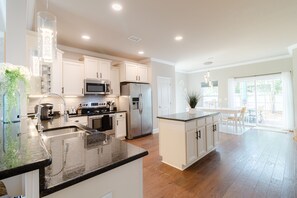 Coffee/tea maker, toaster, blender, cookware/dishes/utensils