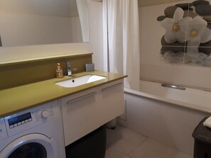 Hair dryer, towels