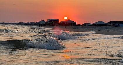 Gulf Front!! 2 Master Suites- Steps Away from the Beach!!