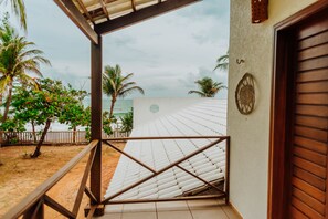 In-room safe, bed sheets - Villa Baleia  (Itapipoca)