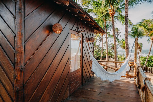 Deluxe Tree House | In-room safe, bed sheets - Villa Baleia (Itapipoca)