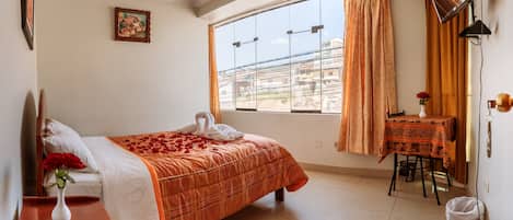 Chambre Simple Classique | 5 chambres, bureau, Wi-Fi gratuit, draps fournis