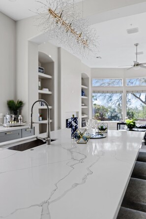 Interior - Luxurious Scottsdale rental w/ heated pool and city views (Scottsdale)