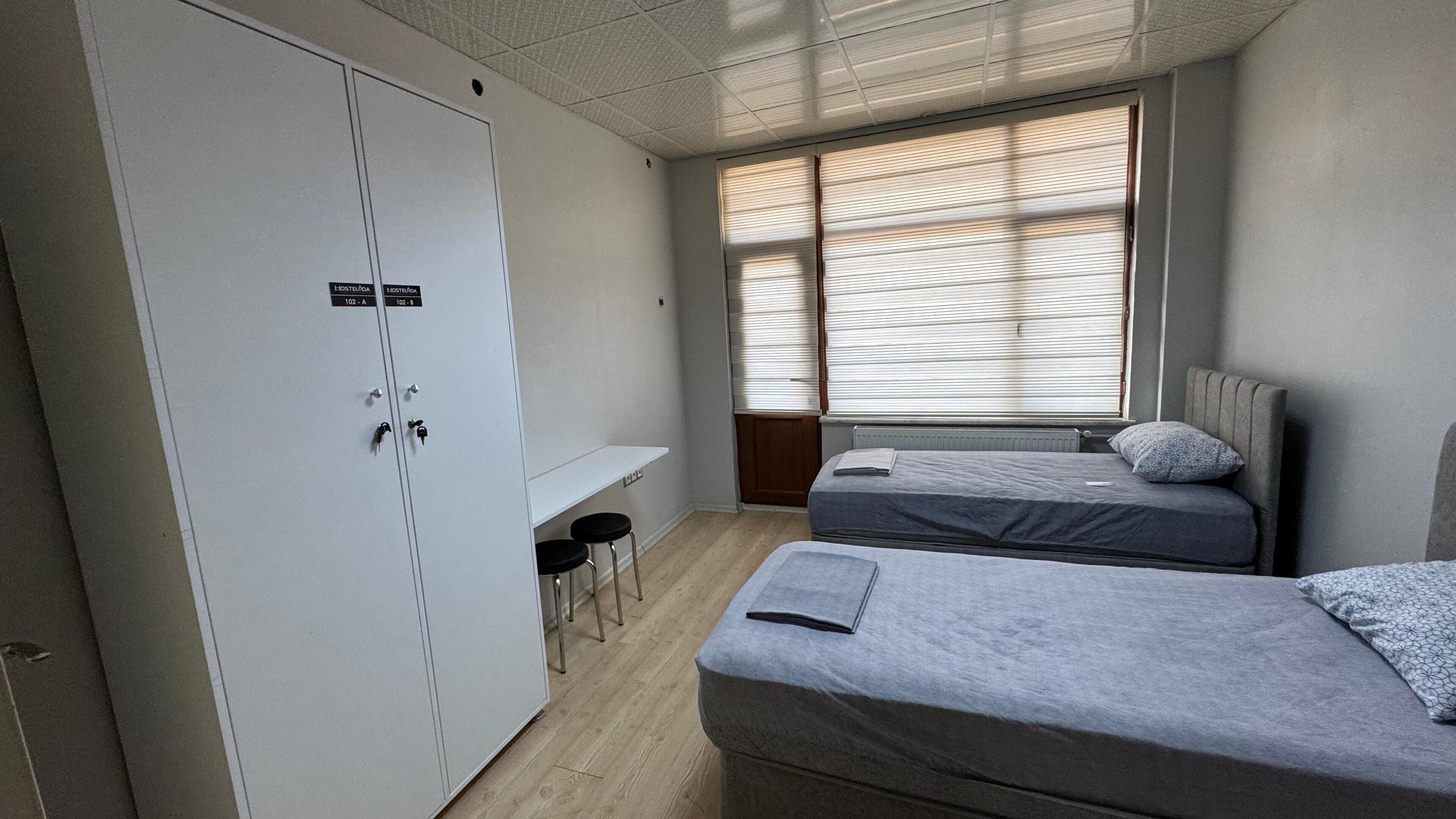 标准双床房 | 笔记本电脑工作区、隔音、熨斗/熨板、免费 WiFi