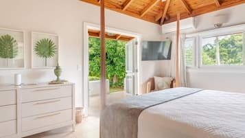 3 bedrooms, in-room safe, iron/ironing board, free WiFi