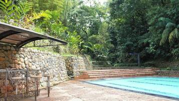 Alberca al aire libre