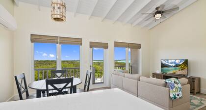 Lovely 2-bedroom cottage with sea views located in Exuma, Bahamas