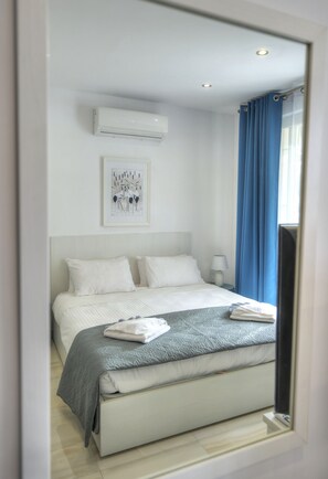 2 bedrooms, iron/ironing board, free WiFi, bed sheets
