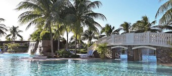 Treviso Bay *** 5 Star Resort *** with Water View - a TPC golf course!