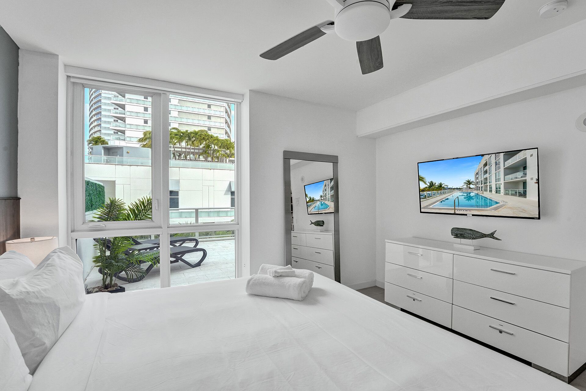 1 bedroom, desk, iron/ironing board, WiFi (free)