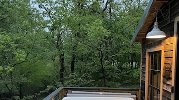 Bain à remous extérieur