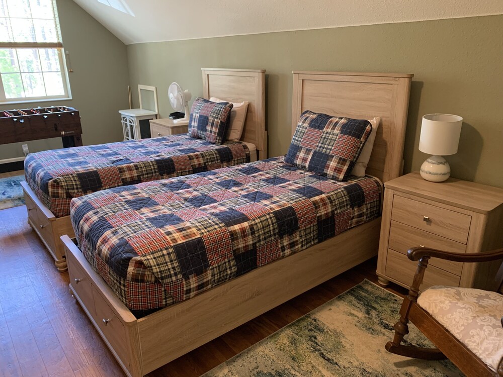 Beautiful Graeagle Cabin with Yard, Deck & Grill Graeagle Vrbo