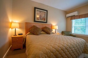 2 bedrooms, iron/ironing board, free WiFi, bed sheets - Attitash two bedroom condo twofloors across from Mountain- sleeps 6 adults  (Bartlett)