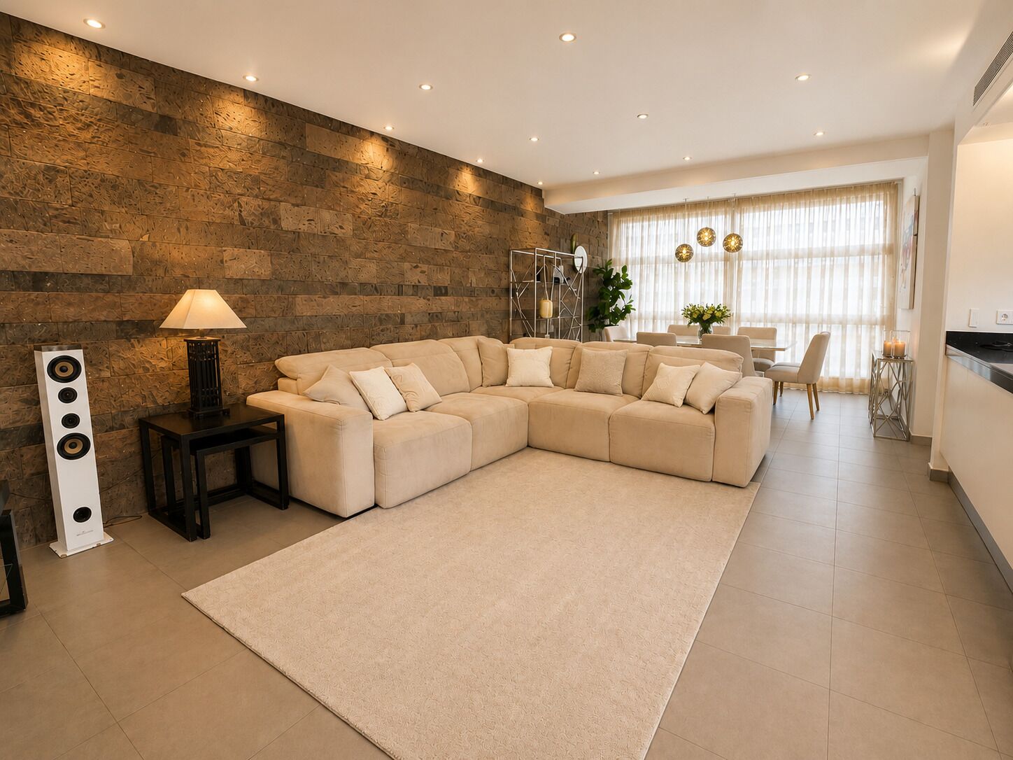 Smart TV, fireplace, DVD player, table tennis