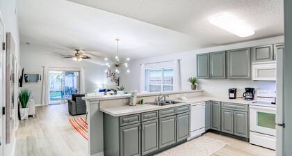 Stewart Sanctuary- 3BR modern private house, 5 min to downtown!