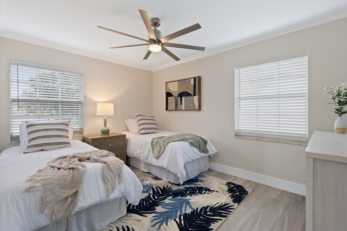 Photo 22 of Luxury 6BR Naples Retreat with private Pool. Beach, & 5th Ave Just Minutes Away!