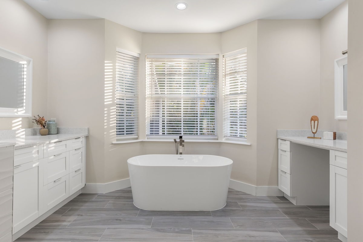 Photo 12 of Luxury 6BR Naples Retreat with private Pool. Beach, & 5th Ave Just Minutes Away!