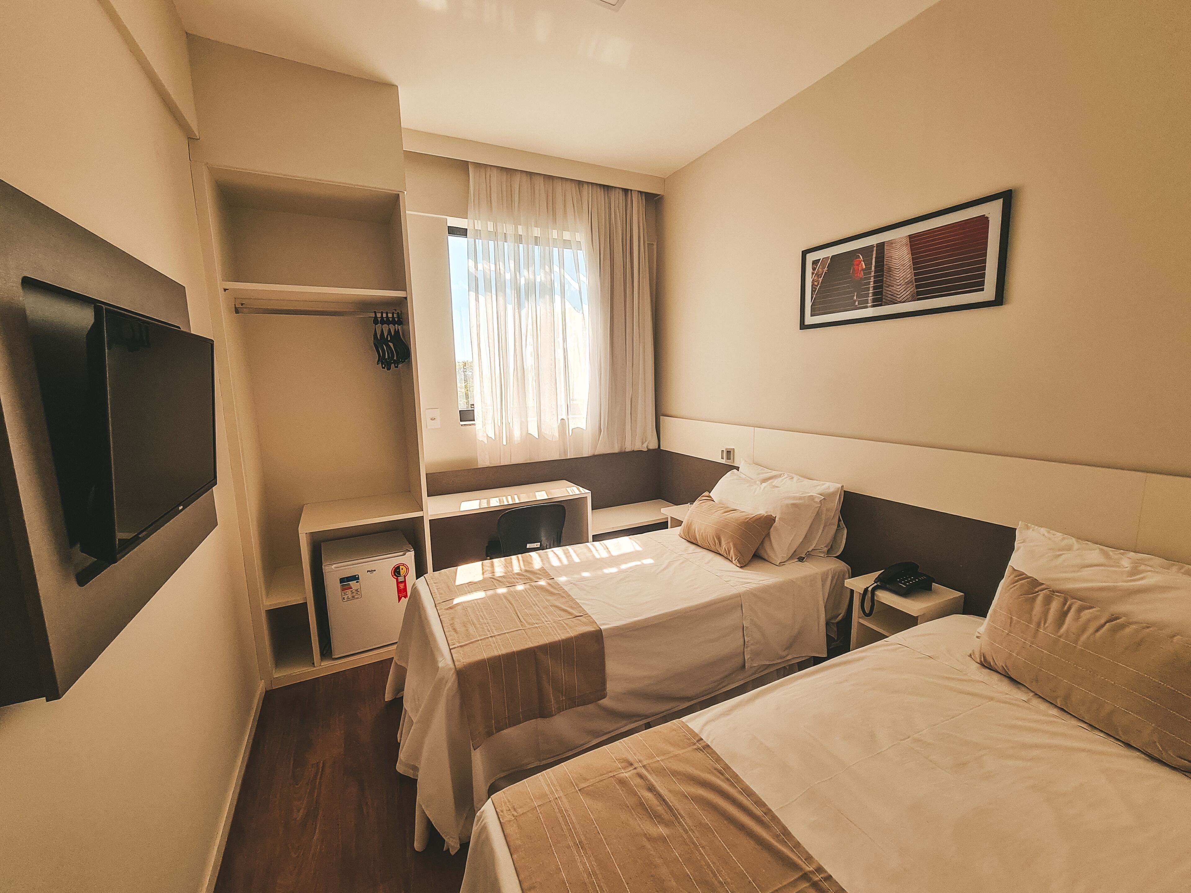 Decoración personalizada, muebles diferentes y escritorio 