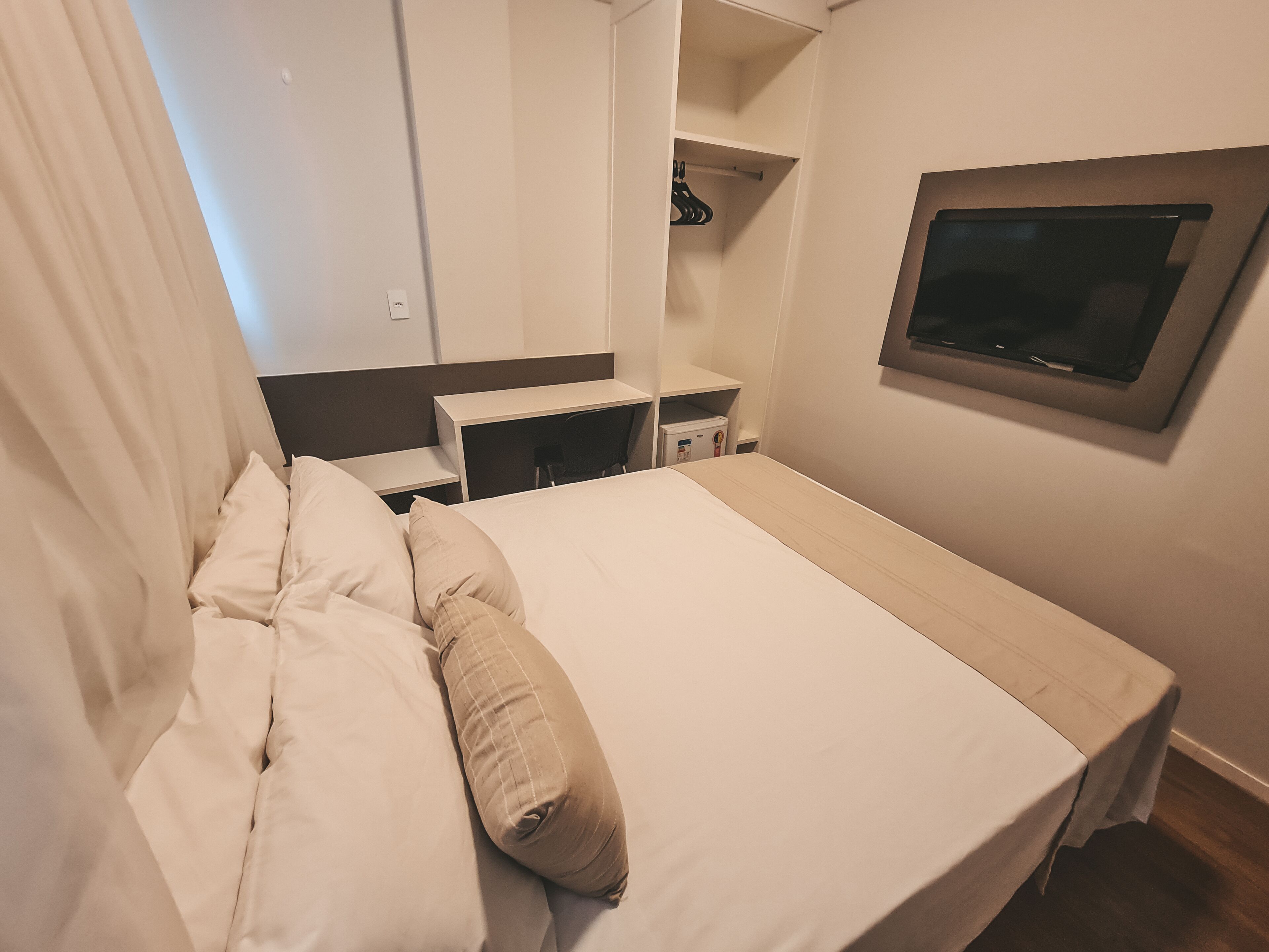Decoración personalizada, muebles diferentes y escritorio 