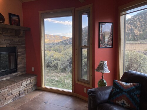 Panoramic views on 50 private acres!