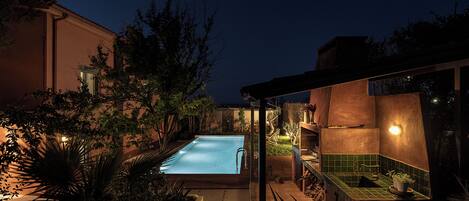 Rumah, 5 kamar tidur, balkon, pemandangan kota | Kolam renang | Kolam renang outdoor