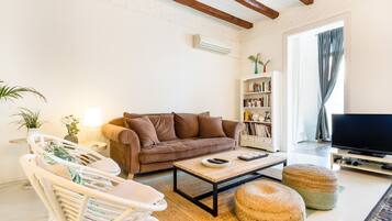 Apartment, 2 Bedrooms | Interior