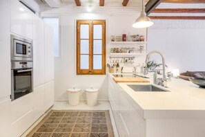 Apartment, 2 Bedrooms | Private kitchen | Full-size fridge, stovetop, dishwasher, espresso maker - pls do not Disturb - Test property  (New york)