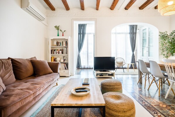 Apartment, 2 Bedrooms | Interior