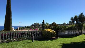 Apartment, 2 Bedrooms, Smoking | Kawasan hartanah