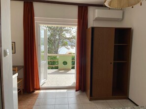 Studio, 1 chambre, accessible aux personnes à mobilité réduite, fumeur | Terrasse/patio