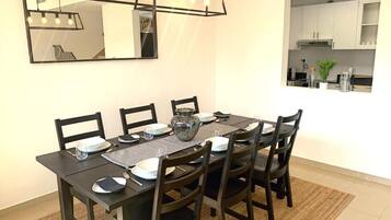 Villa, 3 Bedrooms | Interior