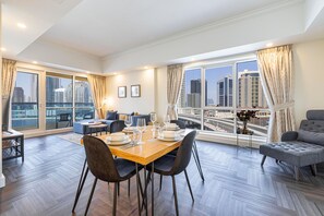 Apartment, 1 Schlafzimmer, barrierefrei, Balkon | Speisen